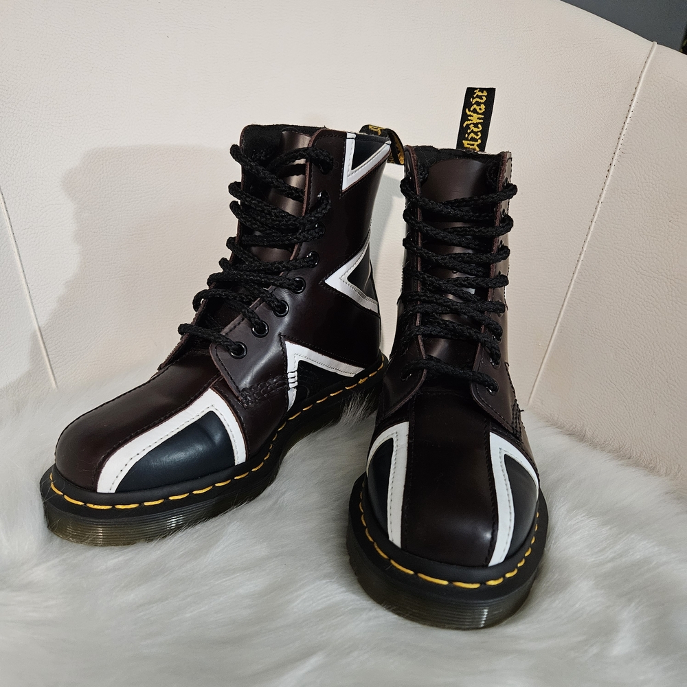 Dr. Martens Pascal Brit Combat Boot